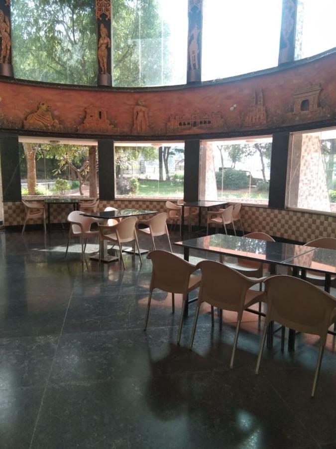 KSTDC Hotel Mayura Pavithra Yediyur Kunigal Eksteriør billede