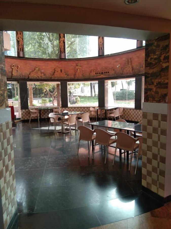 KSTDC Hotel Mayura Pavithra Yediyur Kunigal Eksteriør billede