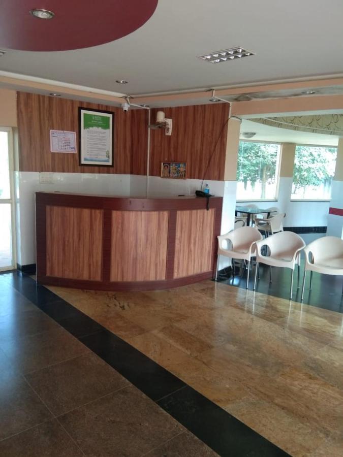 KSTDC Hotel Mayura Pavithra Yediyur Kunigal Eksteriør billede
